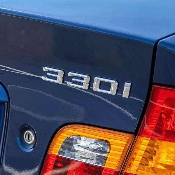 Bmw 330i Krom Yazı |İthal Ürün
