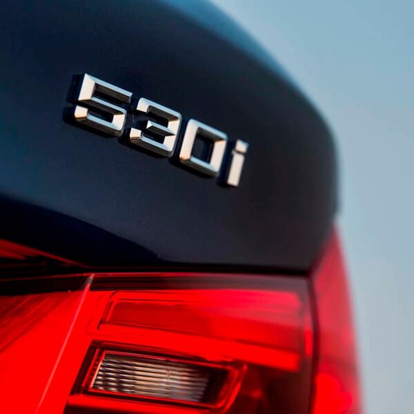 Bmw 530i Krom Yazı |İthal Ürün