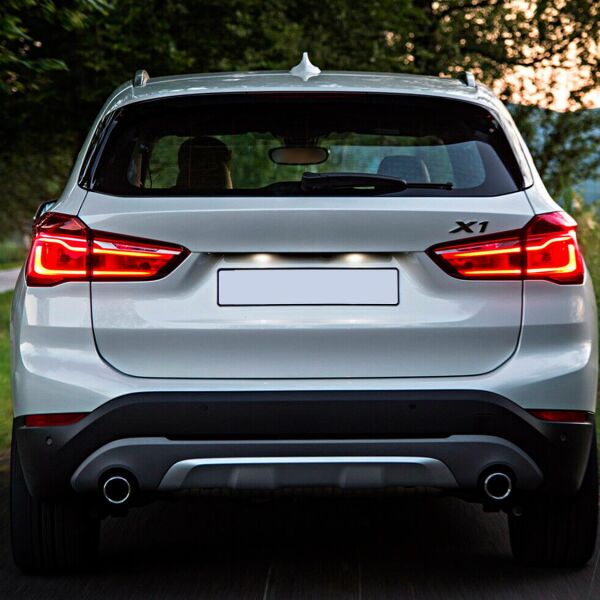 Bmw X1 Siyah Bagaj Yazısı | İthal Ürün