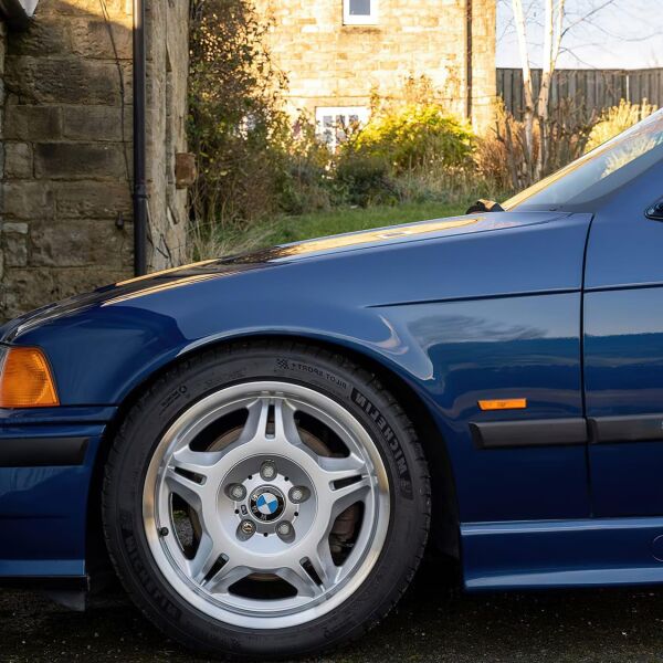 Bmw E36 Sedan Ön Çamurluk Sol (Delikli) | Taiwan