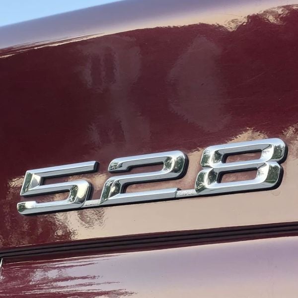 Bmw 528 Çizgili Krom Yazı | İthal Ürün