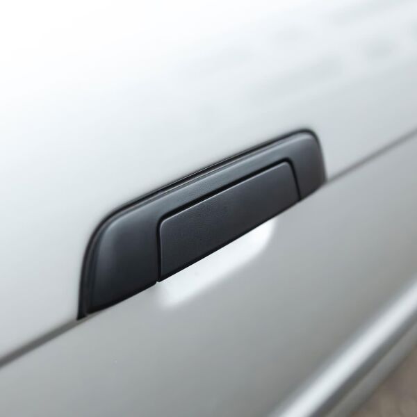 Bmw E34 E36 Arka Dış Kapı Kol Çerçevesi | Famalli