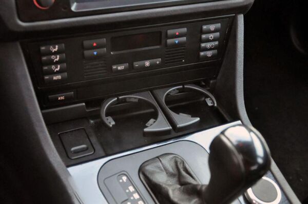 Bmw E39 Ön Bardaklık - Fonksiyonlu | Febi