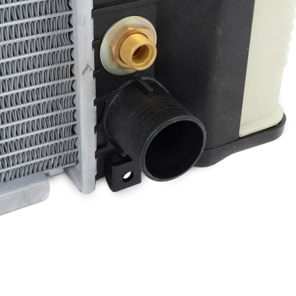 Bmw E30 E36 Su Radyatörü | Btap